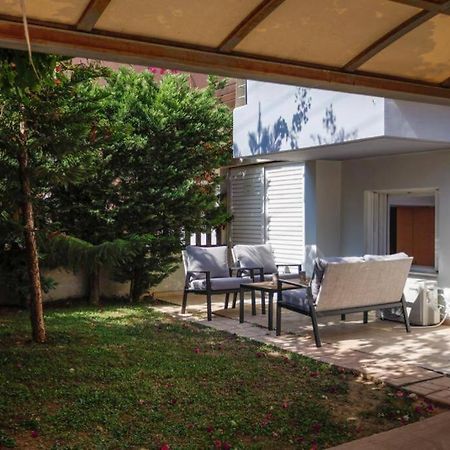 Pame Rentals - Cozy Glyfada Stay With Free Parking Athena Bagian luar foto